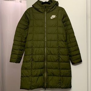 Green Nike light puffer